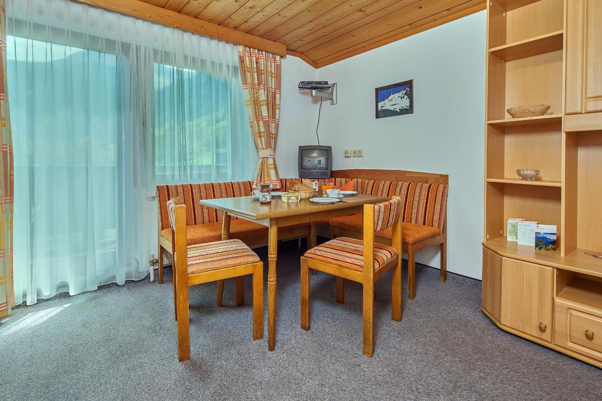לאנגנפלד Appartements Romantica מראה חיצוני תמונה